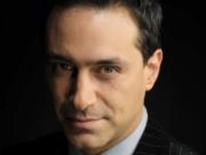 390062_187057648045428_123474987737028_410333_588991609_a - Omar Germenos