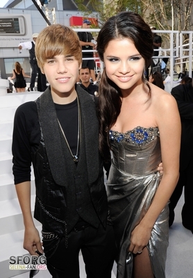 normal_085 - September 12th - 2010 MTV Video Music Awards