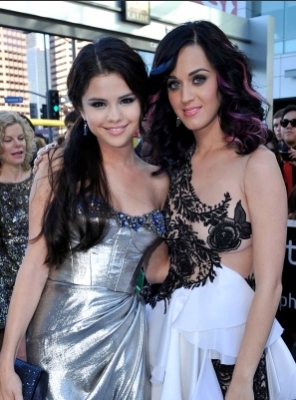 normal_093~1 - September 12th - 2010 MTV Video Music Awards