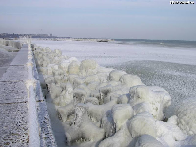 Frozen Black Sea (2)