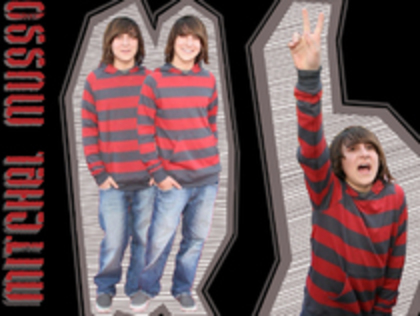 LIIDSVUIFCNCOENPVEM - Mitchel Musso