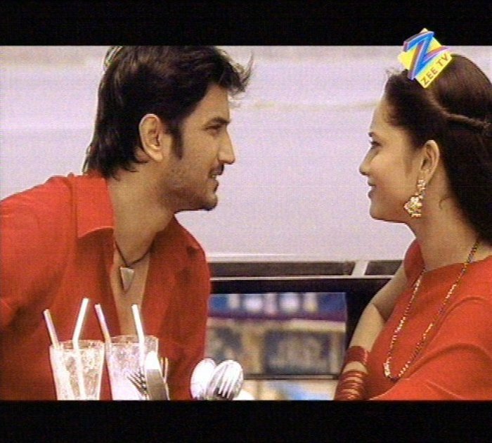 207852_199412433425858_174787245888377_605100_5391793_n - Sushant and Ankita prince and princess in red