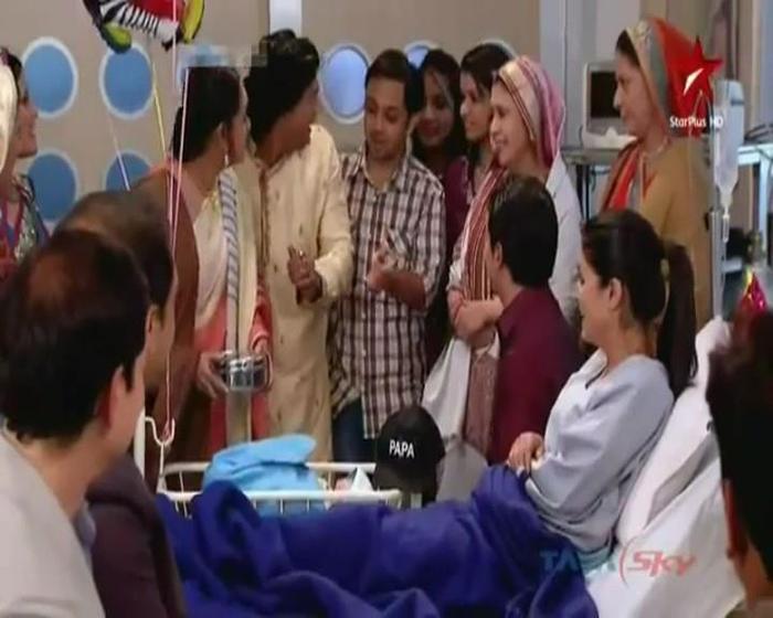 409504_284091521653061_200307900031424_820233_2014214563_n - Naksh Celebration In The Hospital