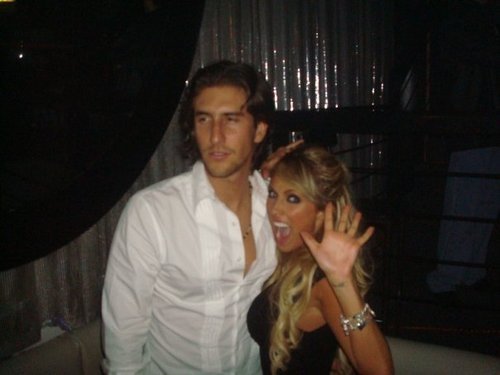 105 - 1-Anahi 8-1