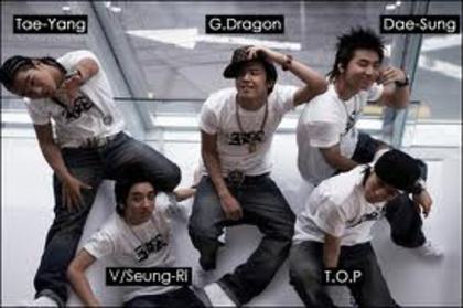 =big+bang+band&hl=ro&prmd=imvns&tbm=isch&tbo=u&source=univ&sa=X&ei=QXMtT8vQQsAQ&bi - x-- Big Bang --x