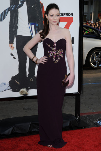 Michelle Trachtenberg 17 Again Premiere ktFfSSworuil