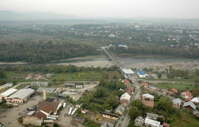 punte...între state - Foto din oras