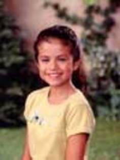 selenafan010~0 - Childhood