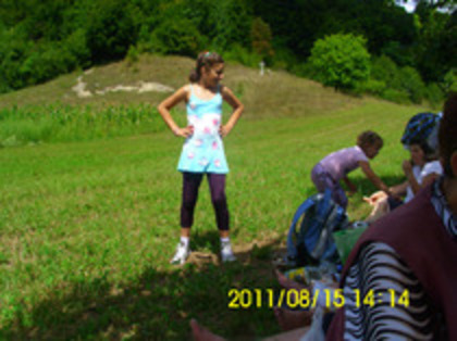 47681435_WDDNEVLSM - Hura Happy