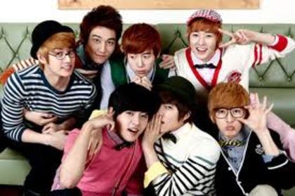 =U-KISS&hl=ro&prmd=imvnsl&tbm=isch&tbo=u&source=univ&sa=X&ei=YG8uT4qKDYzLved=0CEwQsAQ& - U-KISS