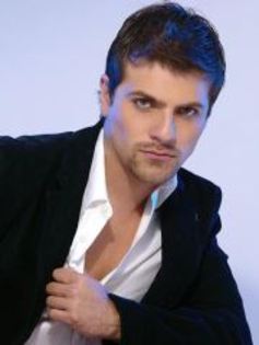 276918_259997834073968_323707587_n