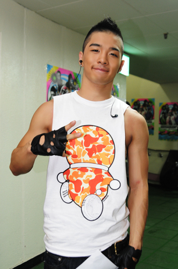 TaeYang-big-bang-18842941-400-602