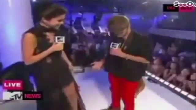 Selena Gomez Interviews Justin Bieber at MTV VMAs 2011 107