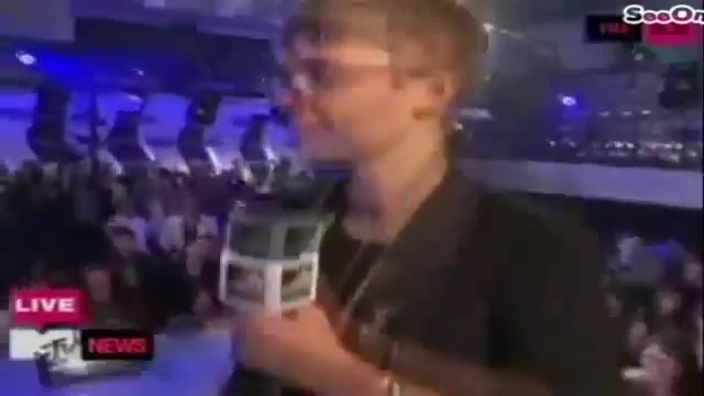 Selena Gomez Interviews Justin Bieber at MTV VMAs 2011 165