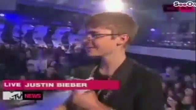 Selena Gomez Interviews Justin Bieber at MTV VMAs 2011 181