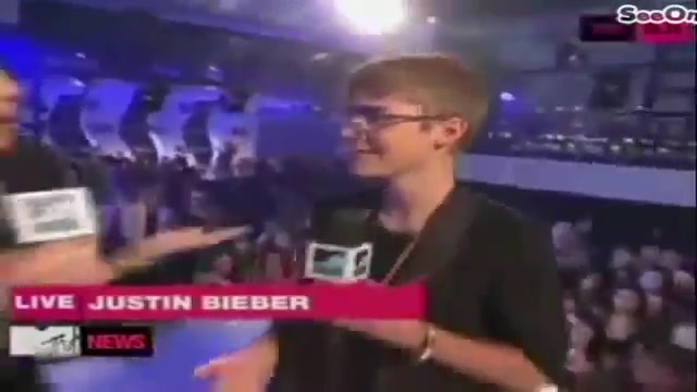 Selena Gomez Interviews Justin Bieber at MTV VMAs 2011 184