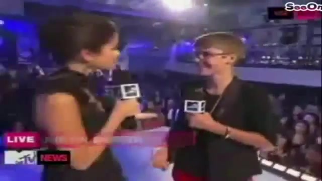 Selena Gomez Interviews Justin Bieber at MTV VMAs 2011 192