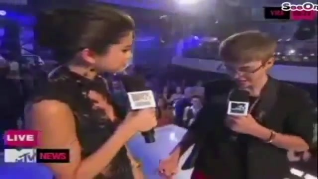 Selena Gomez Interviews Justin Bieber at MTV VMAs 2011 275