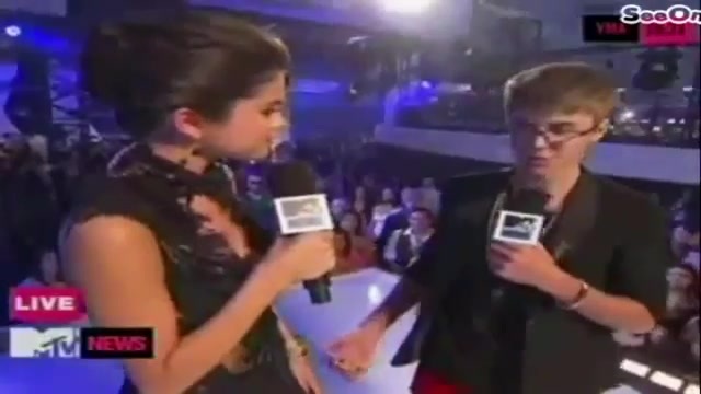 Selena Gomez Interviews Justin Bieber at MTV VMAs 2011 286