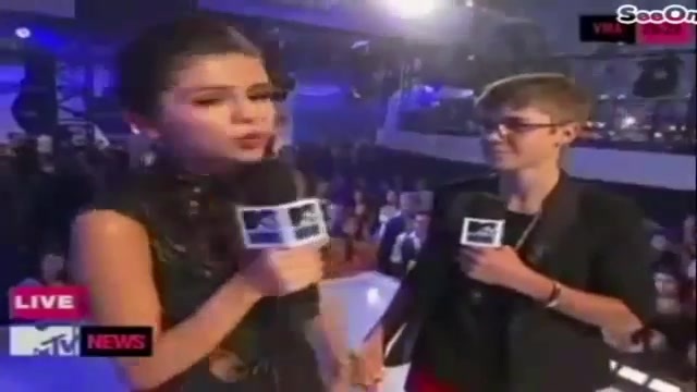Selena Gomez Interviews Justin Bieber at MTV VMAs 2011 306
