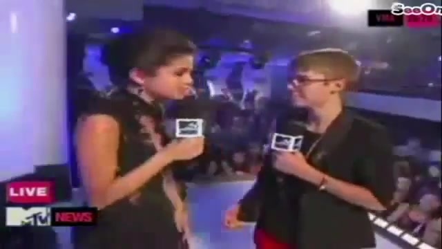 Selena Gomez Interviews Justin Bieber at MTV VMAs 2011 319