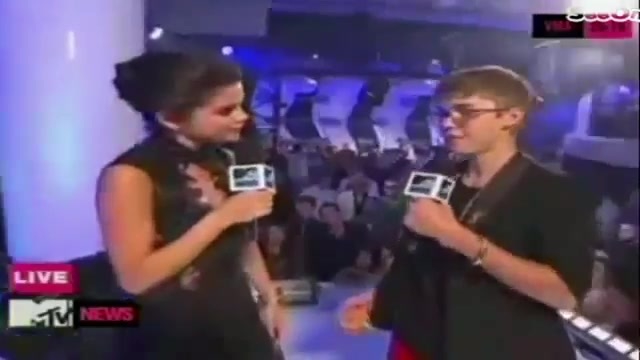 Selena Gomez Interviews Justin Bieber at MTV VMAs 2011 354