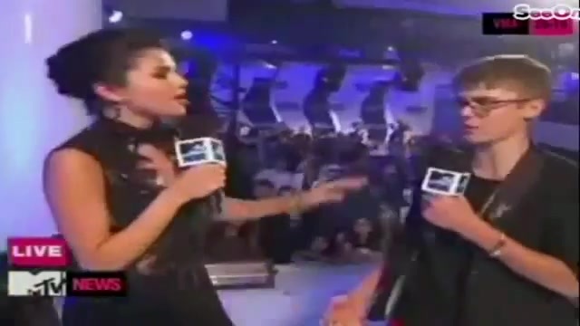 Selena Gomez Interviews Justin Bieber at MTV VMAs 2011 365