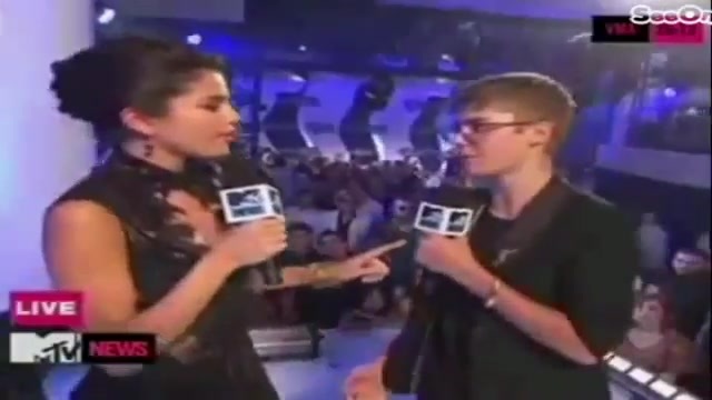 Selena Gomez Interviews Justin Bieber at MTV VMAs 2011 377