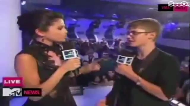 Selena Gomez Interviews Justin Bieber at MTV VMAs 2011 382