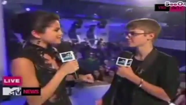 Selena Gomez Interviews Justin Bieber at MTV VMAs 2011 391