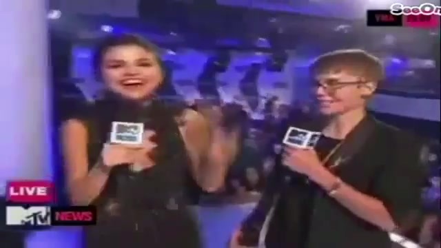 Selena Gomez Interviews Justin Bieber at MTV VMAs 2011 417