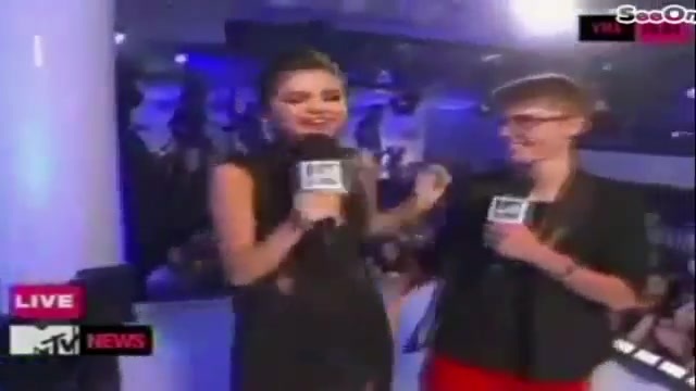 Selena Gomez Interviews Justin Bieber at MTV VMAs 2011 462