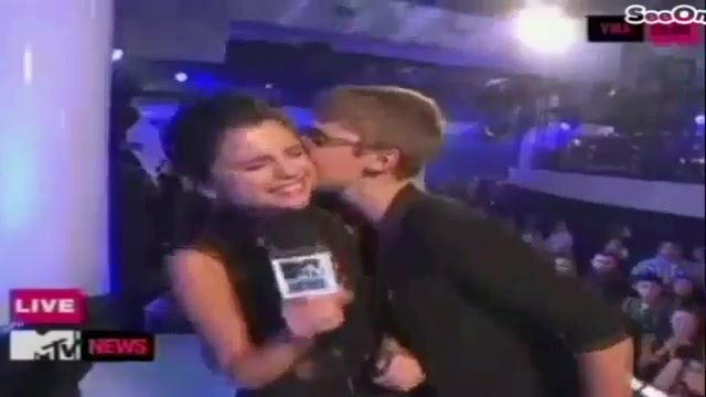 Selena Gomez Interviews Justin Bieber at MTV VMAs 2011 488