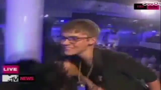 Selena Gomez Interviews Justin Bieber at MTV VMAs 2011 493