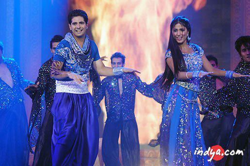 407412_275555575834193_100001392595271_799532_1392893125_n - Hina Khan
