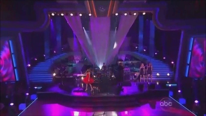 WS live-dancing 195