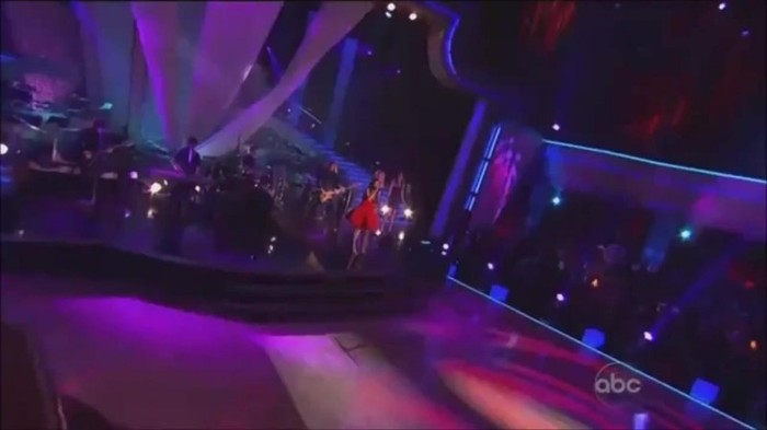 WS live-dancing 250