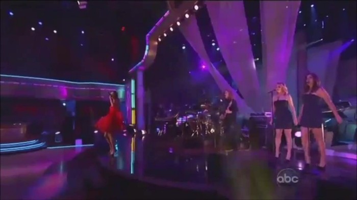 WS live-dancing 279