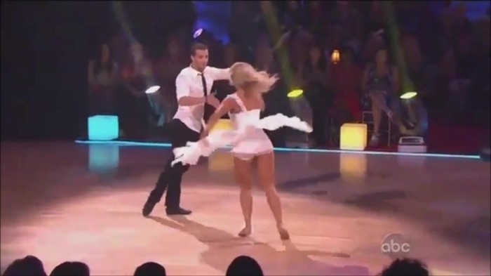 WS live-dancing 400