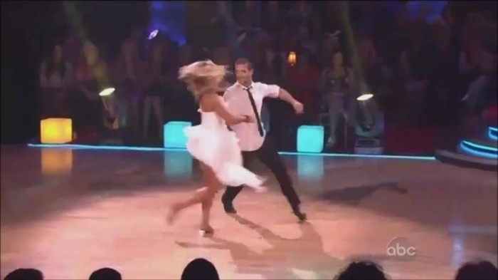 WS live-dancing 402