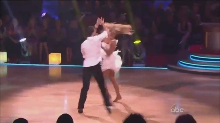 WS live-dancing 405