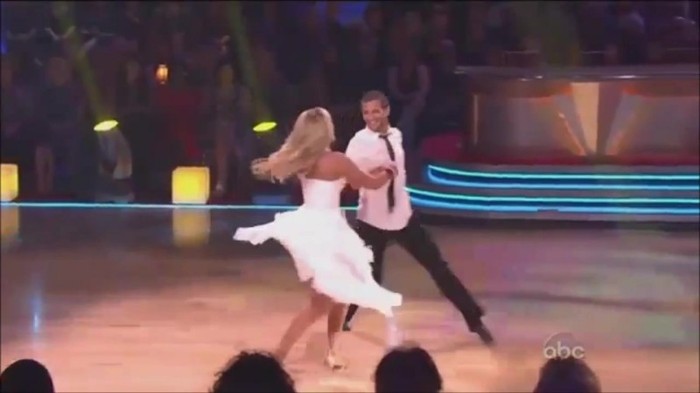 WS live-dancing 409