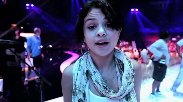 0_ 311 - Selena Gomez Teen Choice We Own The Night