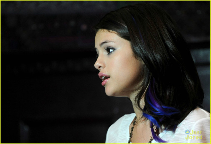 selena-gomez-unicef-concert-08 - Selena Gomez UNICEF Charity Concert