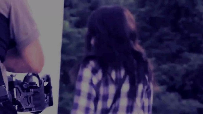 001 041 - Selena Gomez Live life to the fullest