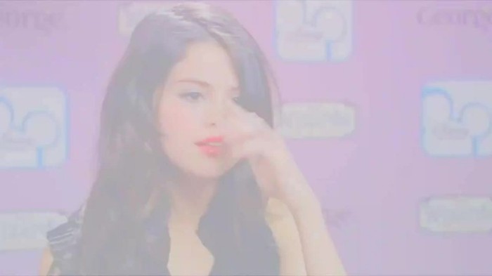 001 276 - Selena Gomez Live life to the fullest