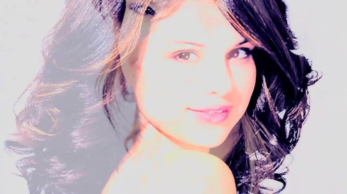 001 293 - Selena Gomez Live life to the fullest