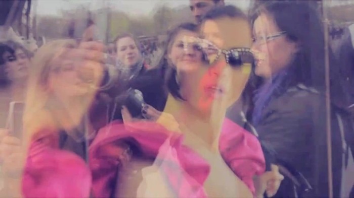 001 304 - Selena Gomez Live life to the fullest