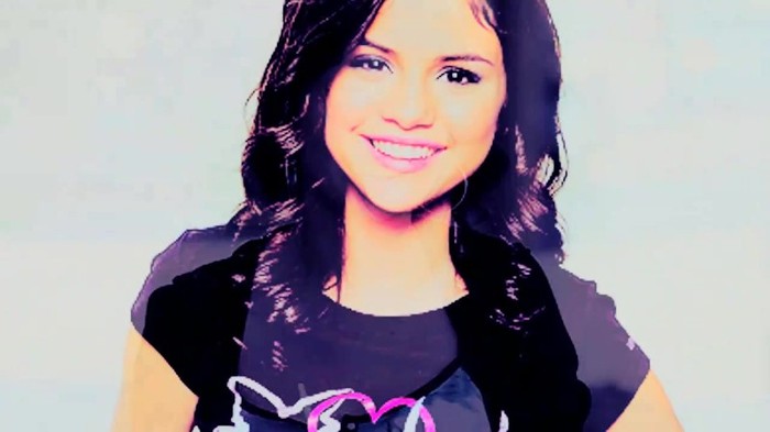 001 312 - Selena Gomez Live life to the fullest