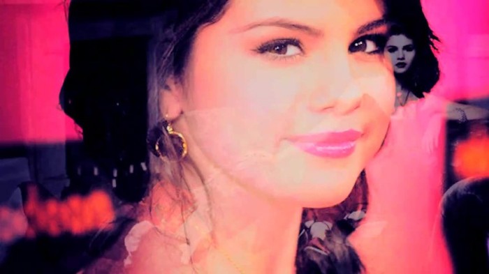 001 321 - Selena Gomez Live life to the fullest